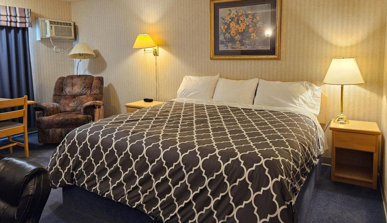 Perfect Inns & Suites Weyburn Εξωτερικό φωτογραφία
